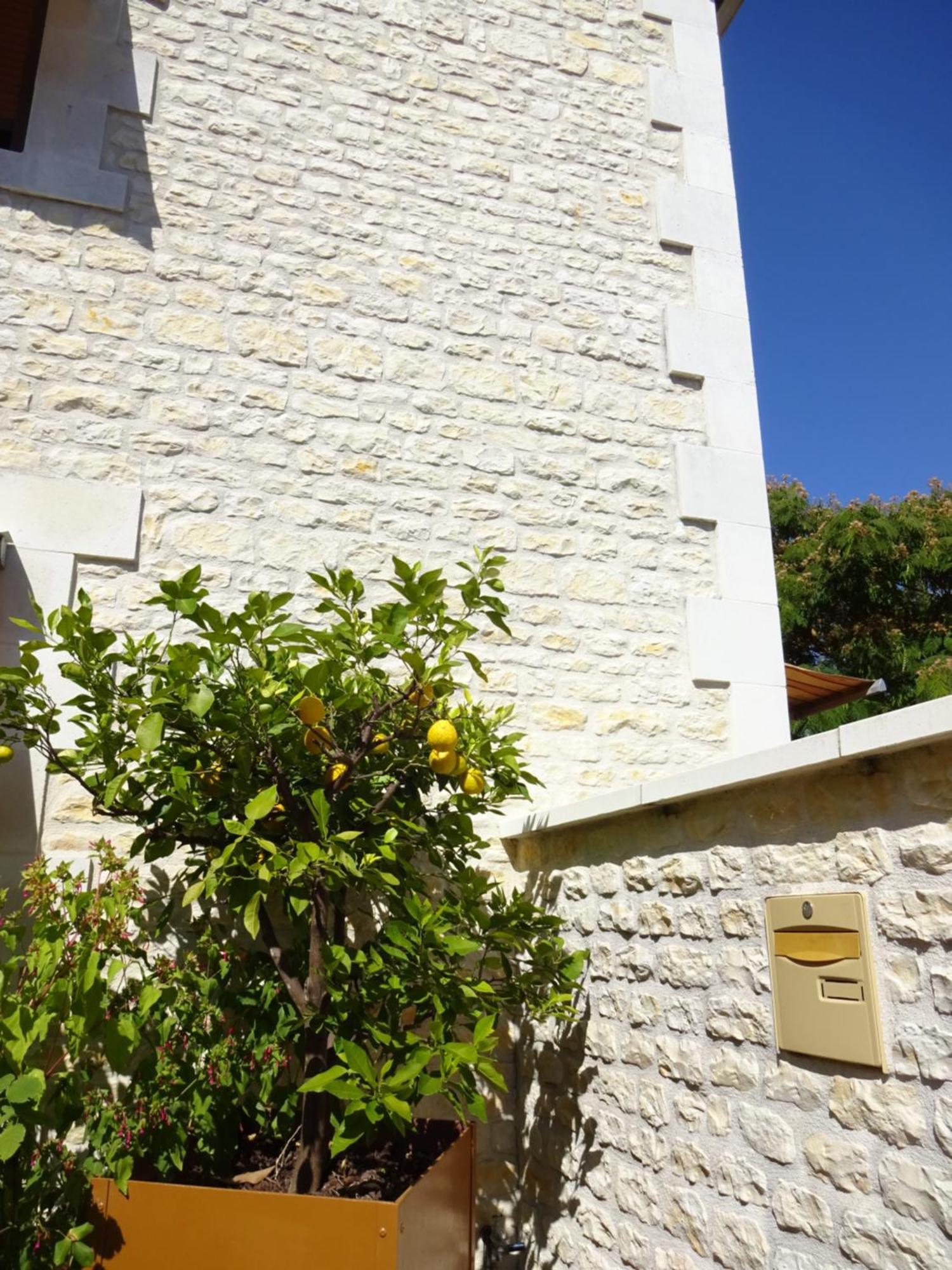 Aux Orangers Hotel Luxé Exterior foto